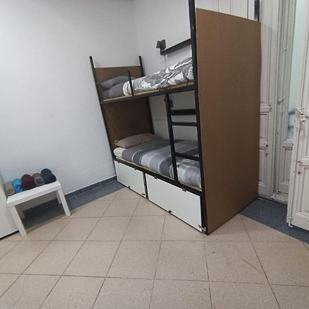 Parsa Booking Мадрид Екстериор снимка